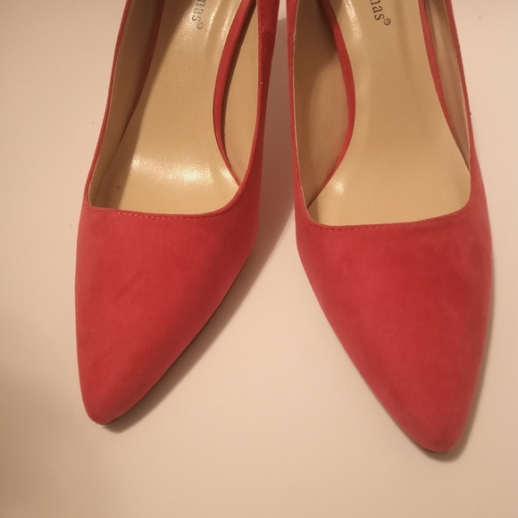 Women's heel size 9B - Picture 2 of 6